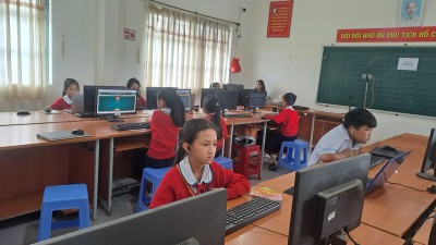 TRƯỜNG TIỂU HỌC PHÚ SƠN TỔ CHỨC KỲ THI IOE TIẾNG ANH CẤP TRƯỜNG NĂM HỌC 2025-2026