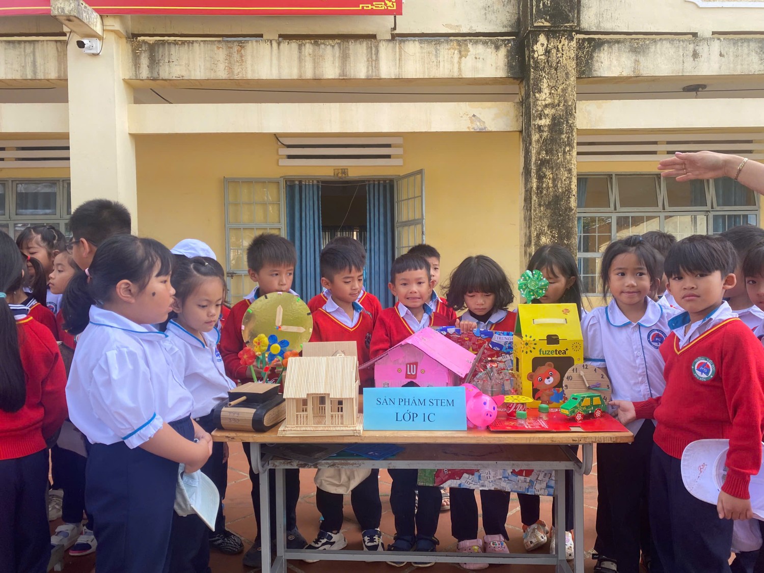 z6391692357301 caefac4f1fd05827393392156414e27c