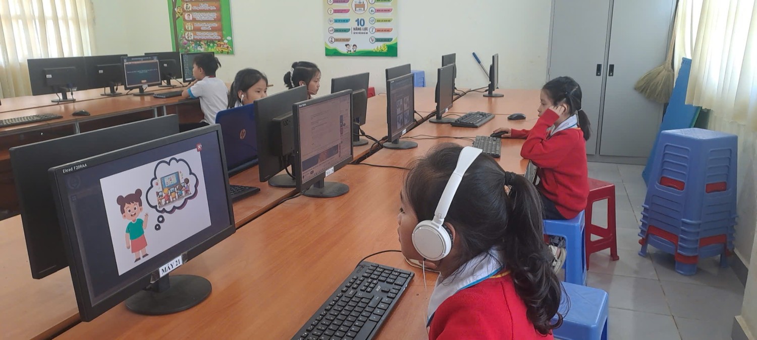 gen h z7408658481898 c81f33e8133baf66e1ecd3ee8a595b75